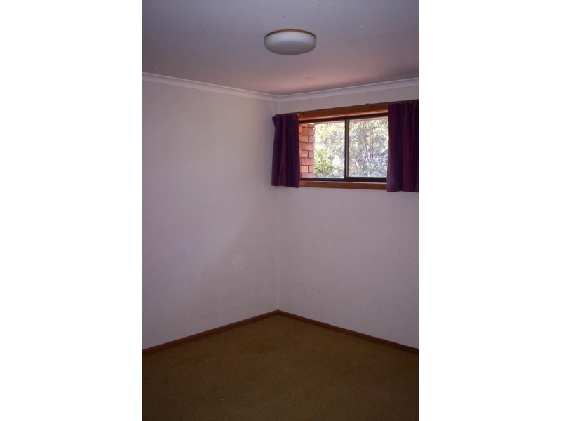 4/14a Lowelly Road, Lindisfarne TAS 7015