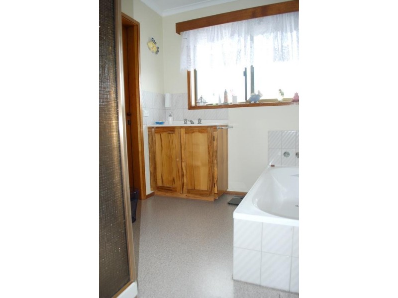 2/24 Purdie Street, West Moonah TAS 7009