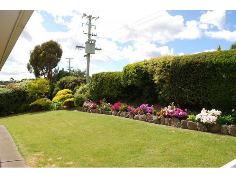 2/24 Caversham Road, West Moonah TAS 7009