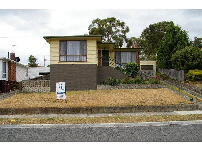 10 Southview Crescent, New Norfolk TAS 7140