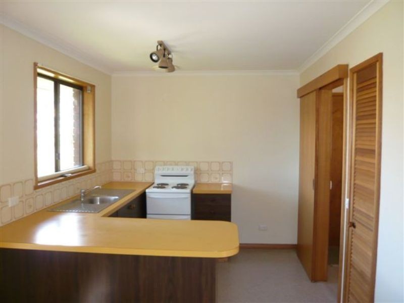 2/126 Marys Hope Road, Rosetta TAS 7010