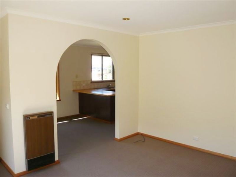 2/126 Marys Hope Road, Rosetta TAS 7010