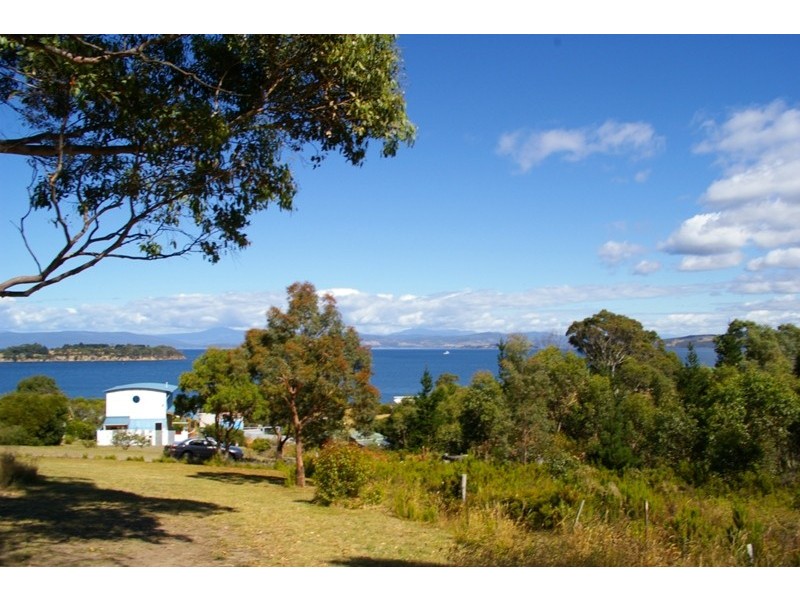 18 Stuart Street, Alonnah TAS 7150