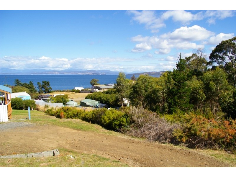 18 Stuart Street, Alonnah TAS 7150