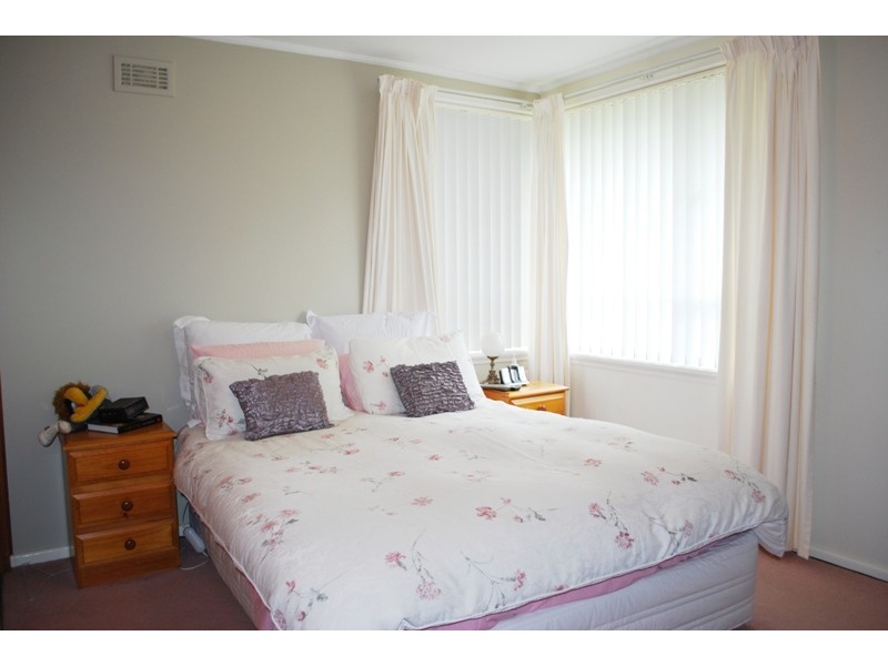 15 Rosbar Street, Claremont TAS 7011
