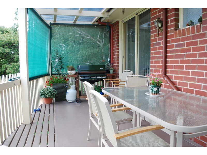 15 Rosbar Street, Claremont TAS 7011