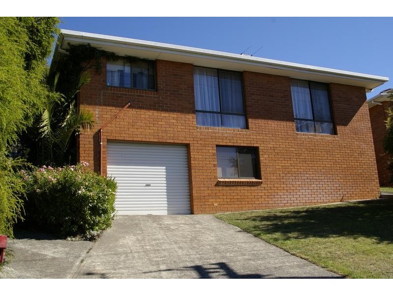 2/2 Daylesford Road, West Moonah TAS 7009