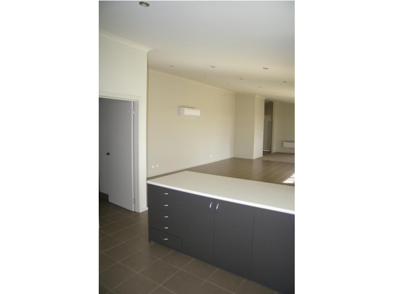 1 Corlacus Drive, Kingston TAS 7050