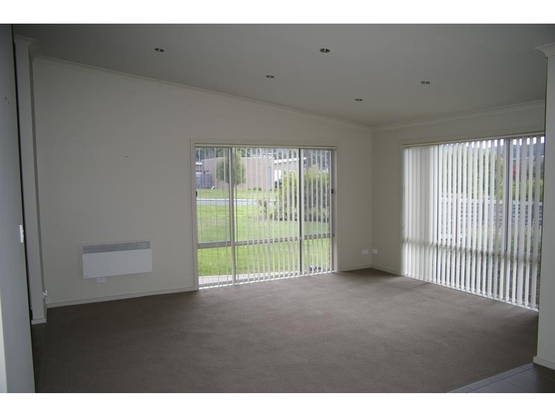 1 Corlacus Drive, Kingston TAS 7050