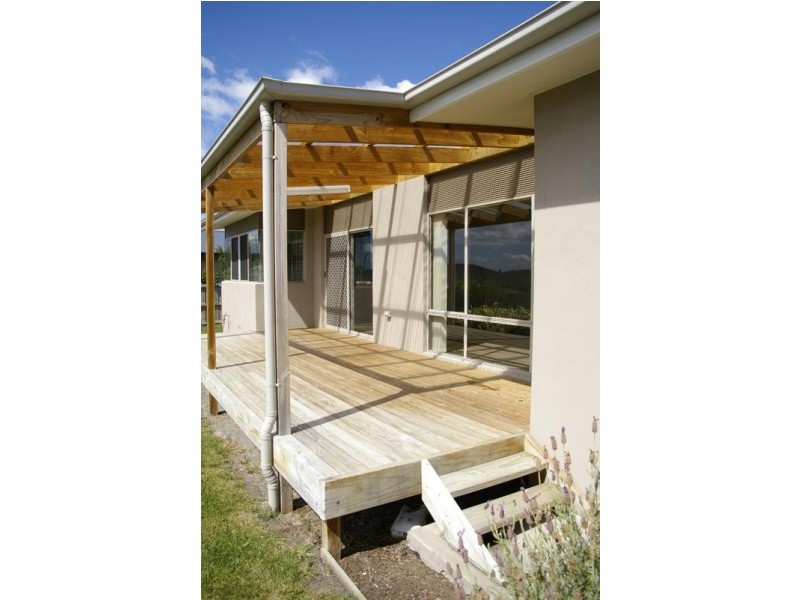 1 Corlacus Drive, Kingston TAS 7050