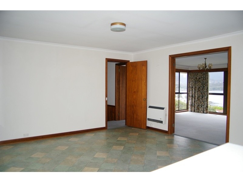 55 Cornwall Street, Rose Bay TAS 7015