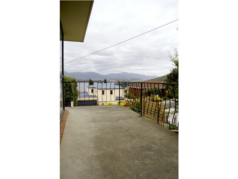 55 Cornwall Street, Rose Bay TAS 7015