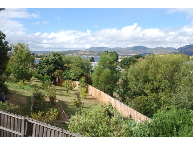 3/19A Rosbar Street, Claremont TAS 7011
