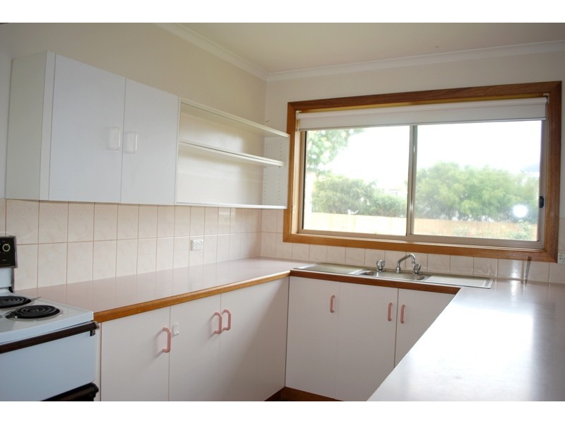 1/15 Laguna Place, Derwent Park TAS 7009