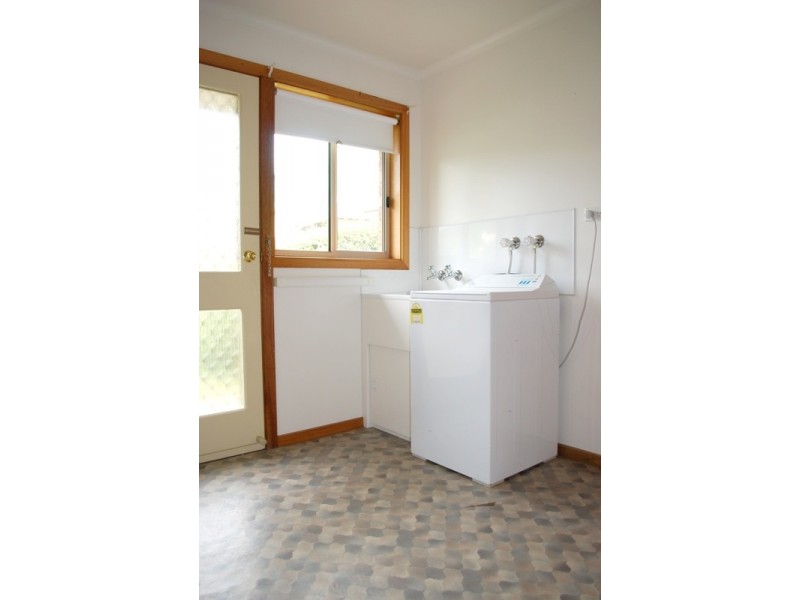 1/15 Laguna Place, Derwent Park TAS 7009