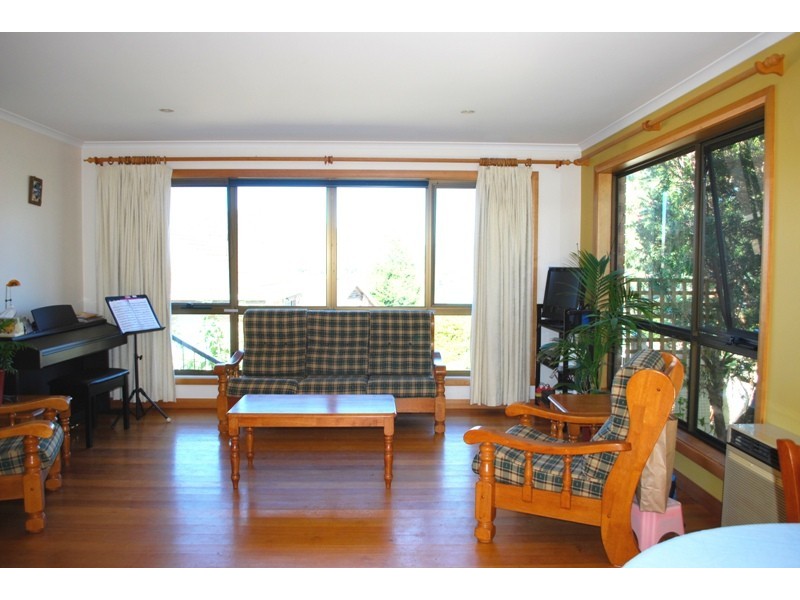 145 Malunna Road, Lindisfarne TAS 7015