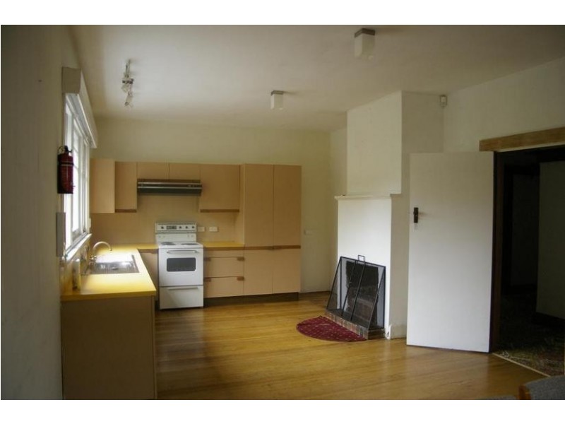 44 Oldham Avenue, New Town TAS 7008