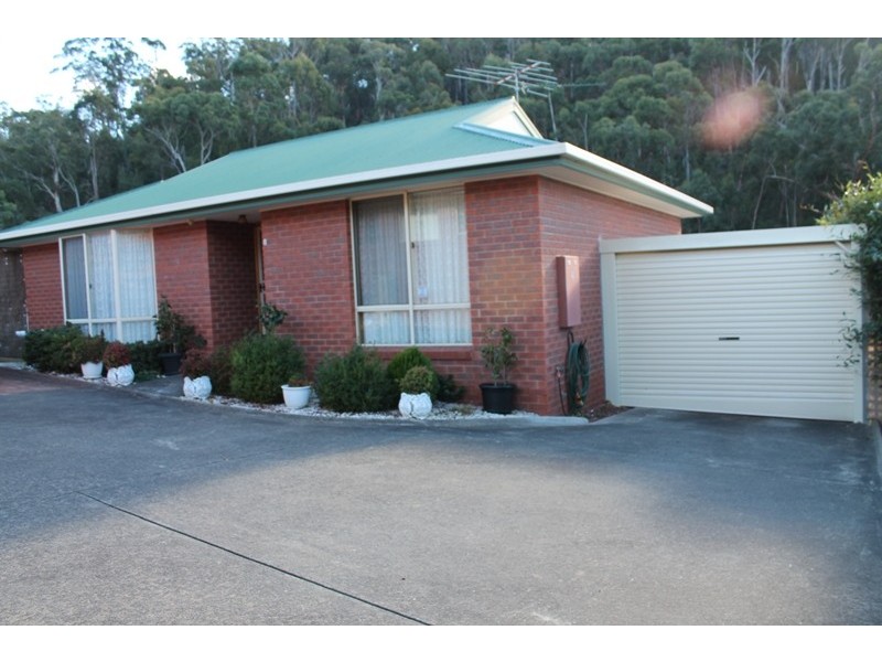 2/147 Pitcairn Street, Montrose TAS 7010