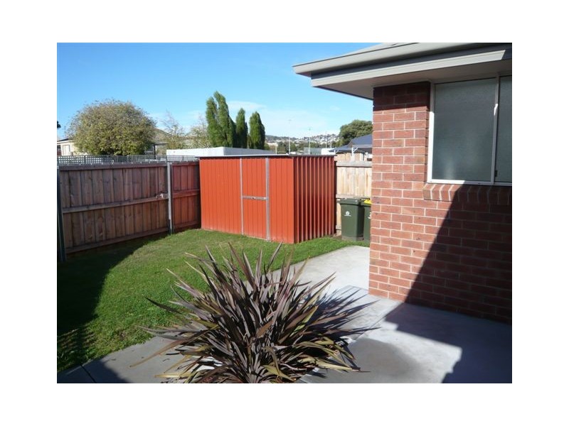2/27 Anfield Street, Glenorchy TAS 7010