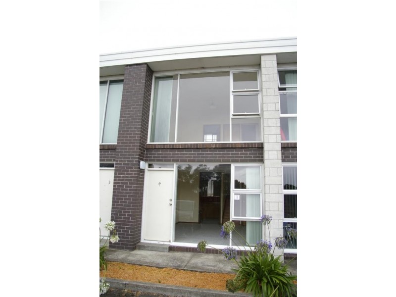 4/1 Clifford Court, Howrah TAS 7018