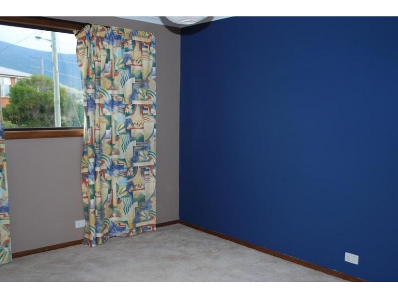 77 Ashborne Grove, West Moonah TAS 7009