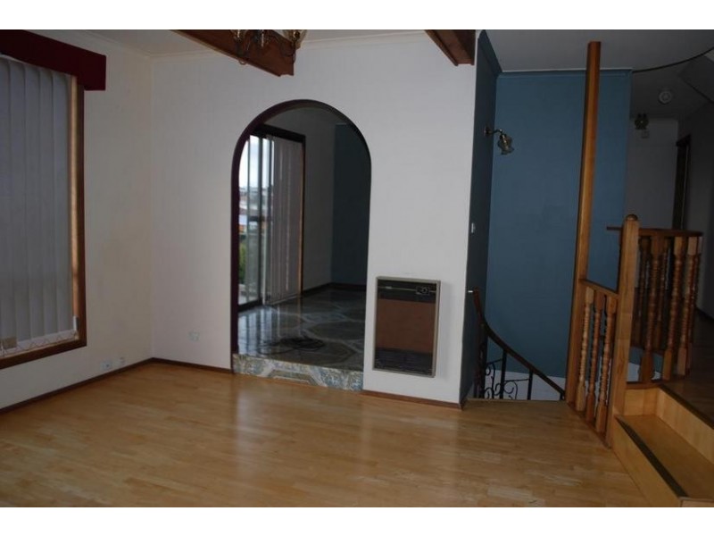 77 Ashborne Grove, West Moonah TAS 7009