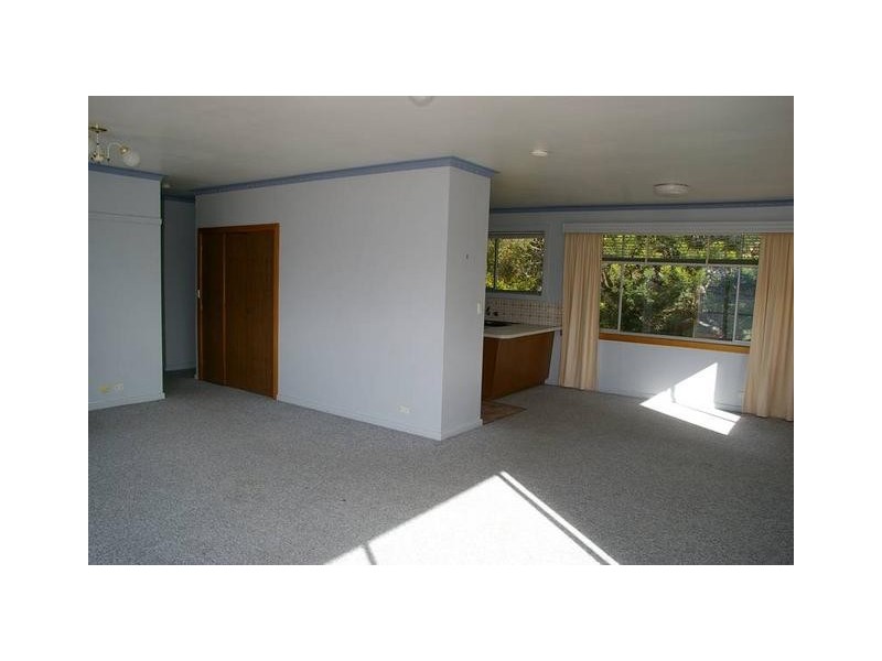 2/15 Capri Drive, Sandy Bay TAS 7005