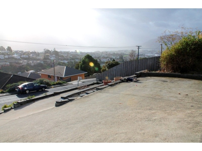 17 Seventh Avenue, West Moonah TAS 7009