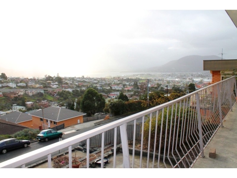 17 Seventh Avenue, West Moonah TAS 7009