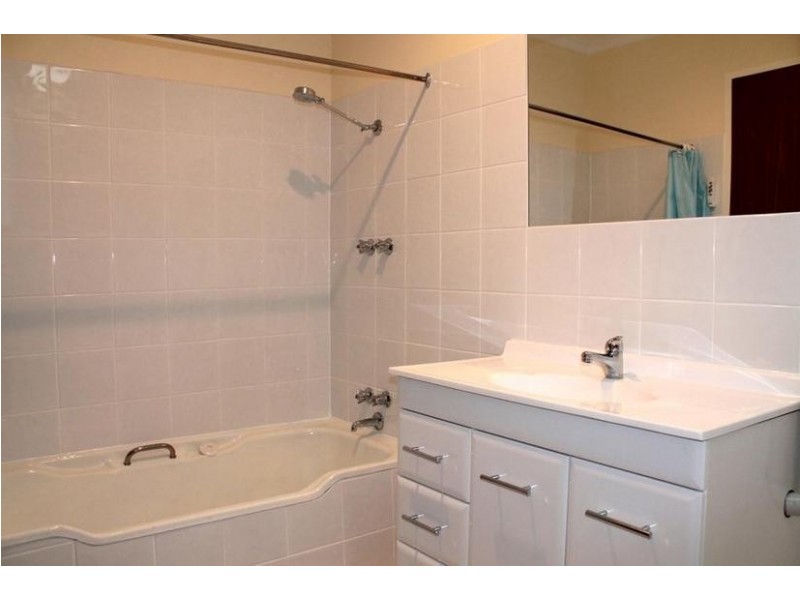 2/530 Main Road, Montrose TAS 7010