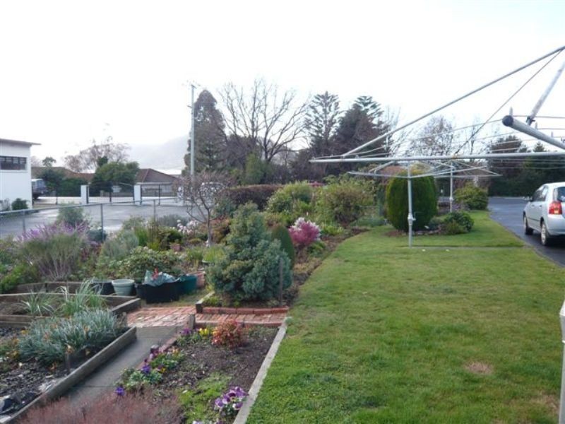 2/530 Main Road, Montrose TAS 7010