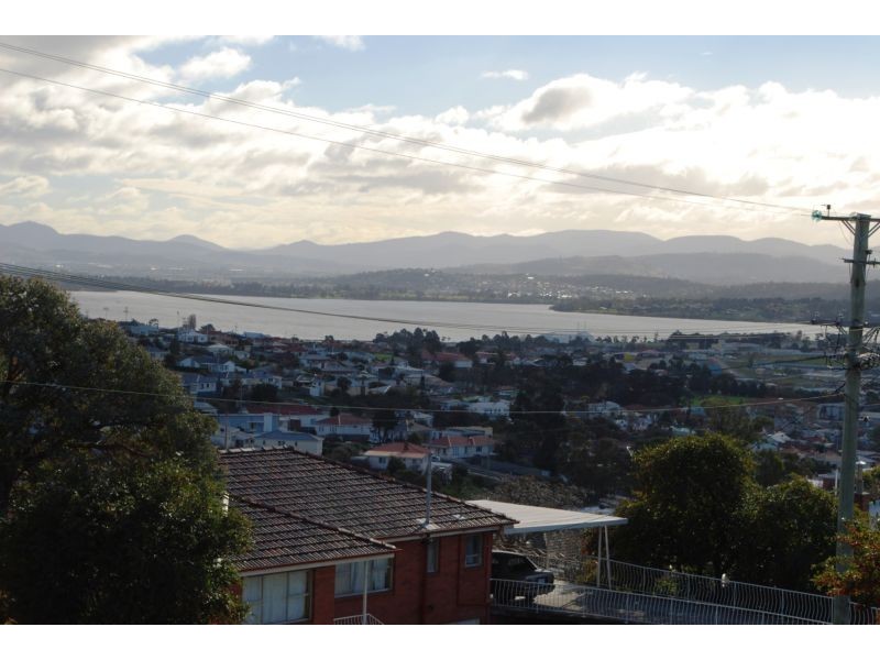 11 Seventh Avenue, West Moonah TAS 7009