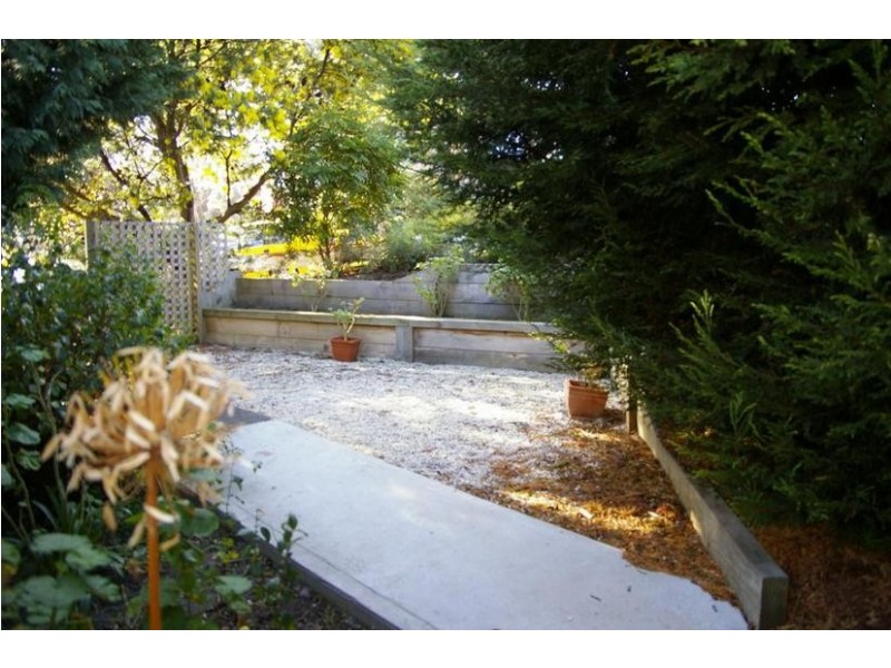 2/7 Castlereagh Court, Lenah Valley TAS 7008