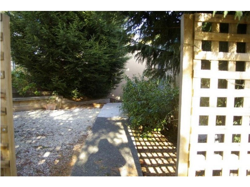 2/7 Castlereagh Court, Lenah Valley TAS 7008