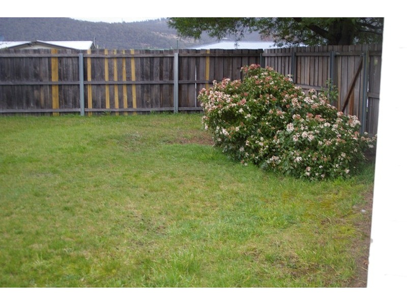 2 Murdoch Avenue, New Norfolk TAS 7140