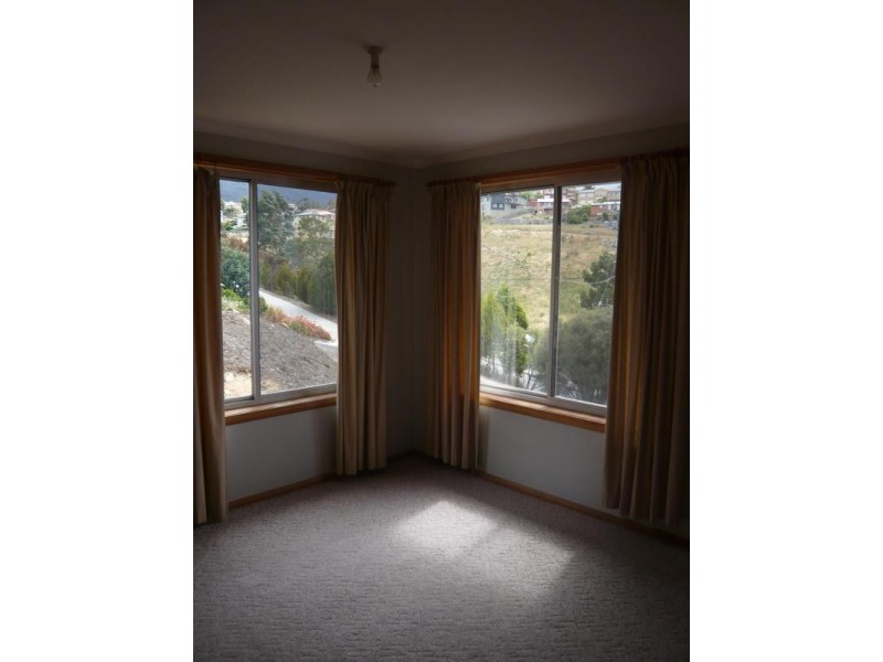 3/54 Pottery Road, Lenah Valley TAS 7008