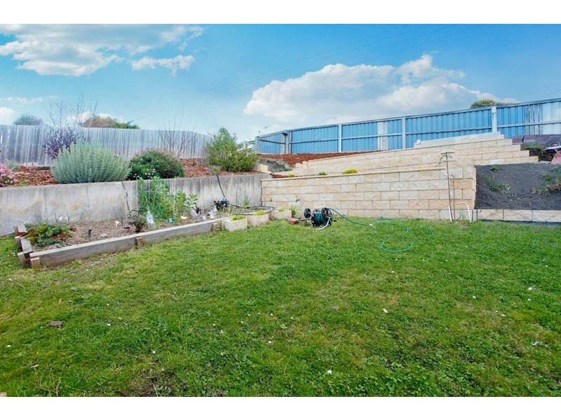 39 Hudson Crescent, Glenorchy TAS 7010