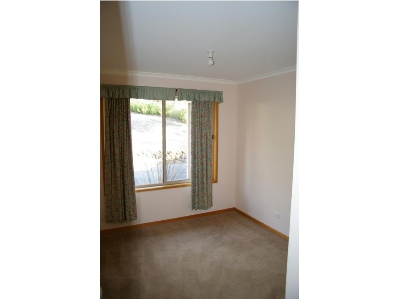 9 Wassell Place, Lindisfarne TAS 7015