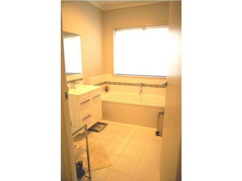 2/2a Bosco Drive, Glenorchy TAS 7010