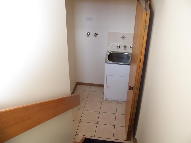 5/2 Clifford Court, Howrah TAS 7018