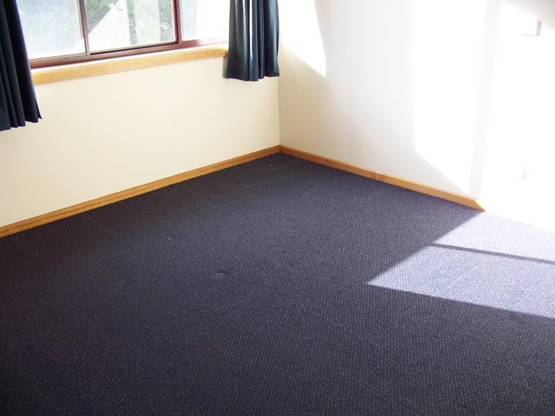 5/2 Clifford Court, Howrah TAS 7018