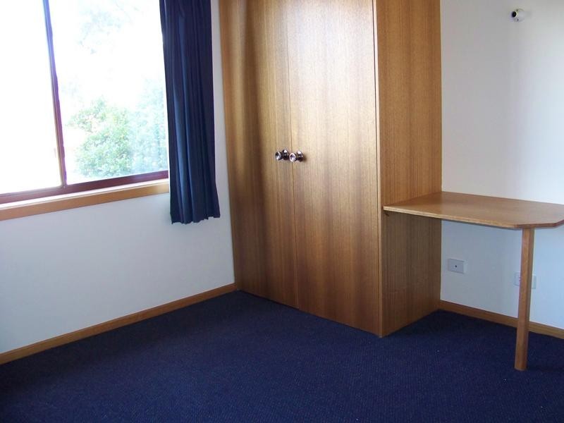 5/2 Clifford Court, Howrah TAS 7018