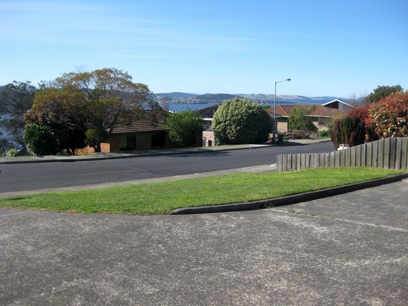 1/11 Lucinda Parade, Lutana TAS 7009