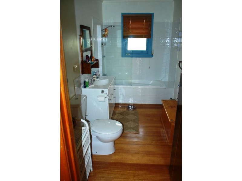 11 Seventh Avenue, West Moonah TAS 7009