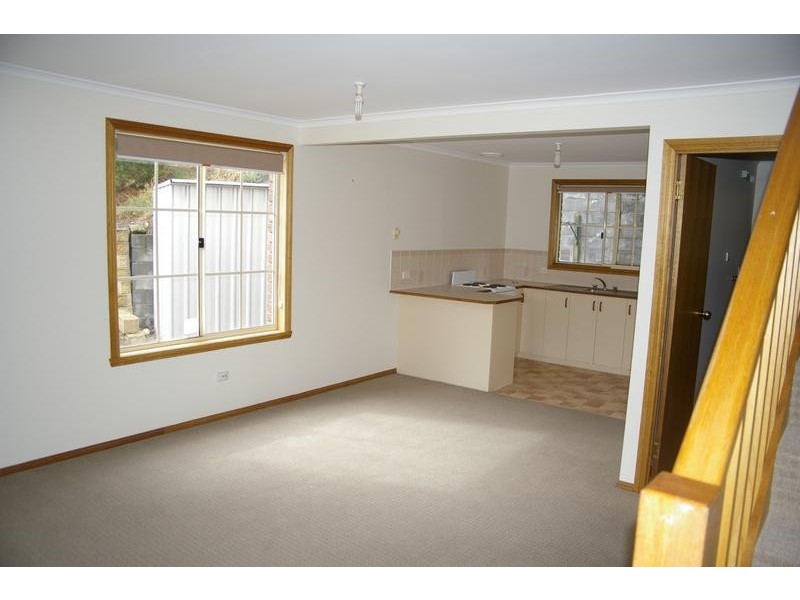 2/1 Bromby Street, New Town TAS 7008