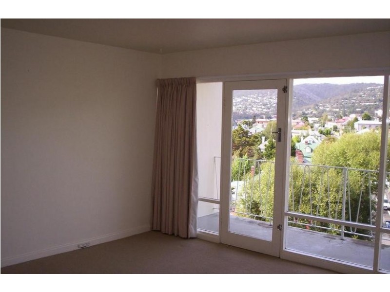 9/4 Jersey Street, Sandy Bay TAS 7005