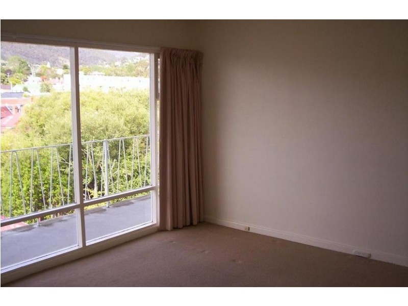 9/4 Jersey Street, Sandy Bay TAS 7005
