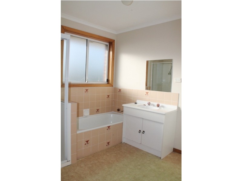 1/62 Box Hill Road, Claremont TAS 7011