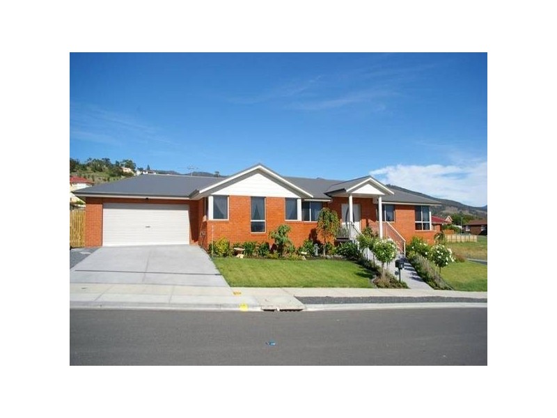 8 Eclipse Road, Austins Ferry TAS 7011