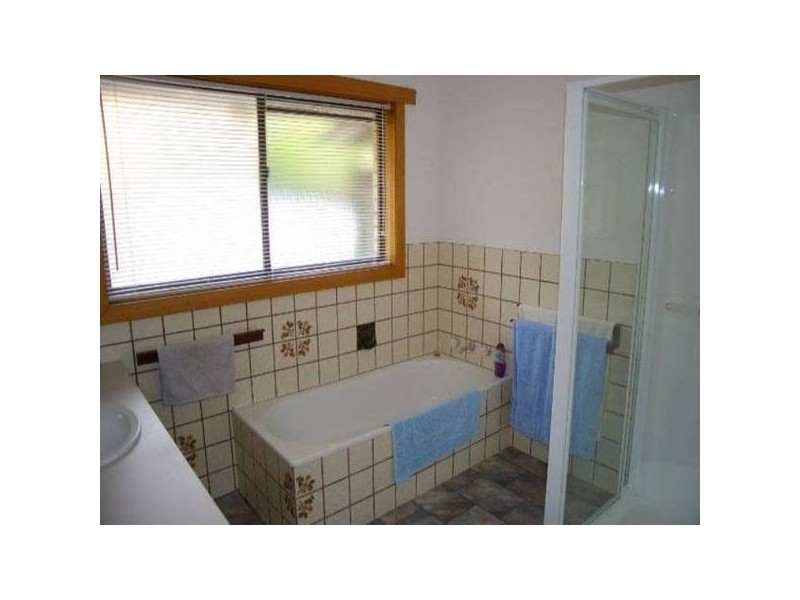 14 Shirley Boulevard, Lenah Valley TAS 7008